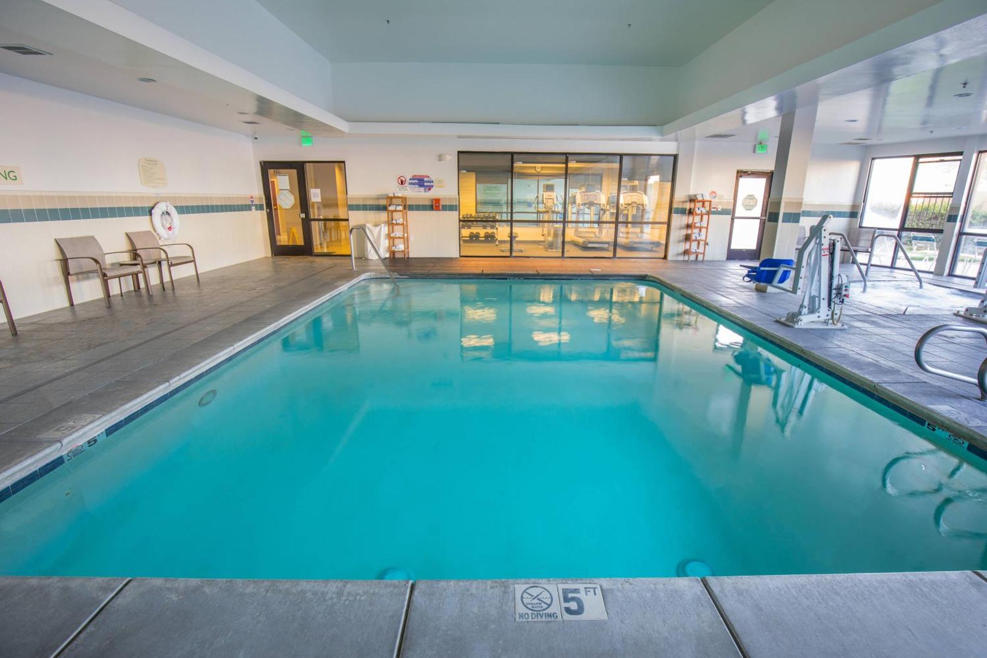 Courtyard By Marriott Merced Exterior foto