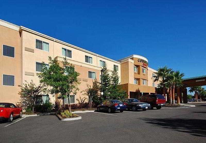 Courtyard By Marriott Merced Exterior foto